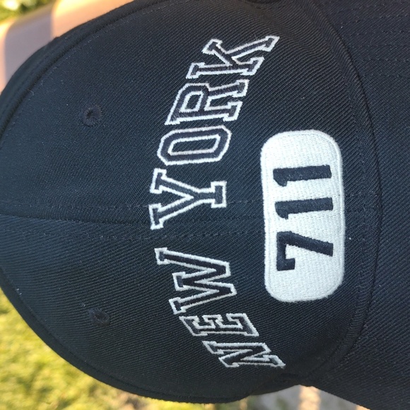 Polo Ralph Lauren Men’s NEW YORK 711 Fitted Baseball Hat  Cap Black, Size L - Picture 2 of 9